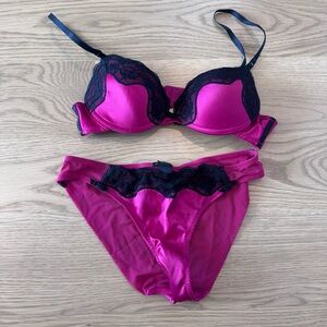 NWOT Elle MacPherson intimates set
